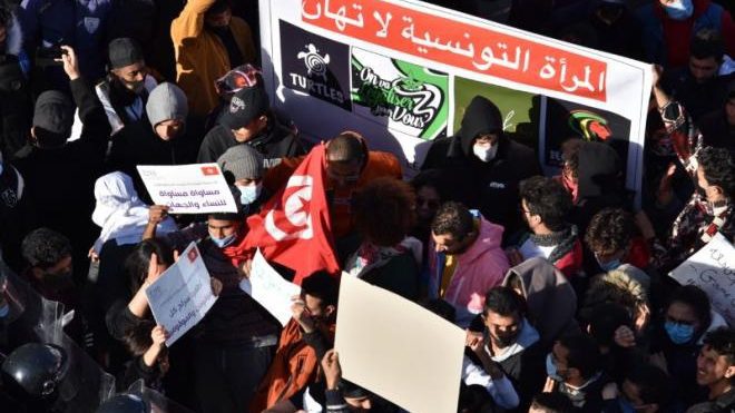 Security forces suppress protest against unemployment in southern Tunisia