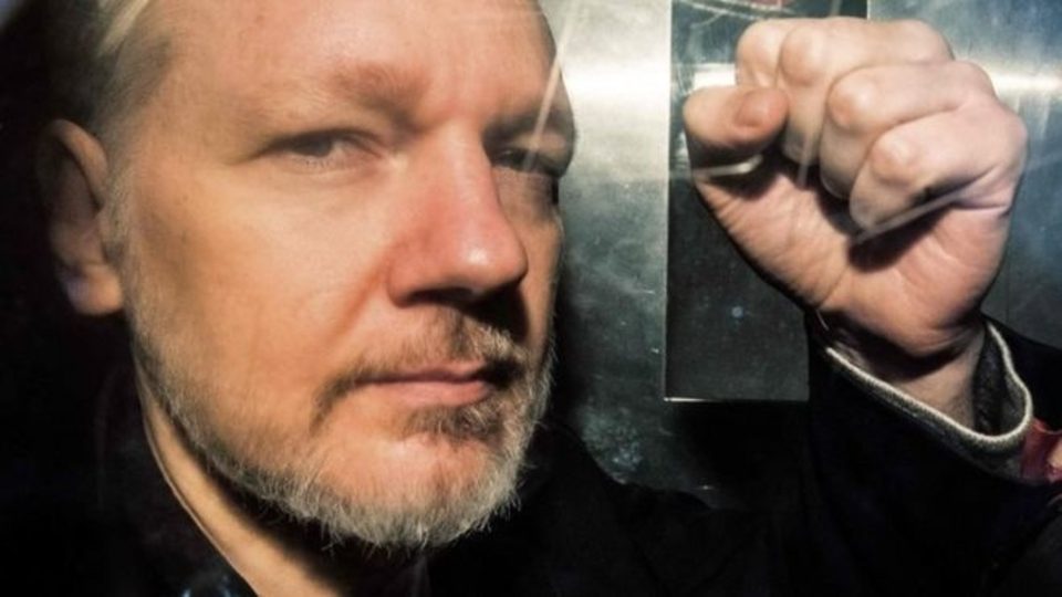 Julian Assange prison