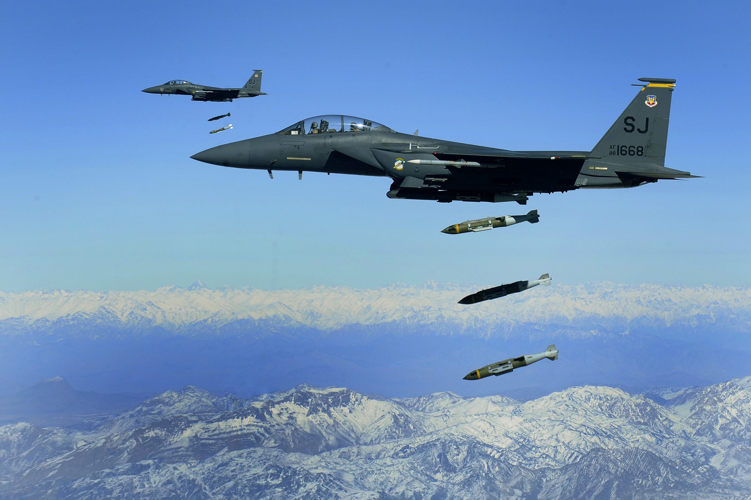 30 Afghan civilians killed in US airstrike on May 5