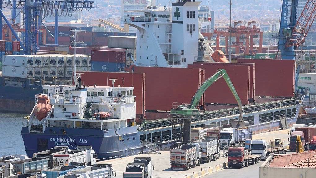 Following attacks on Sevastopol, Russia suspends participation in UN-brokered grain deal with Ukraine