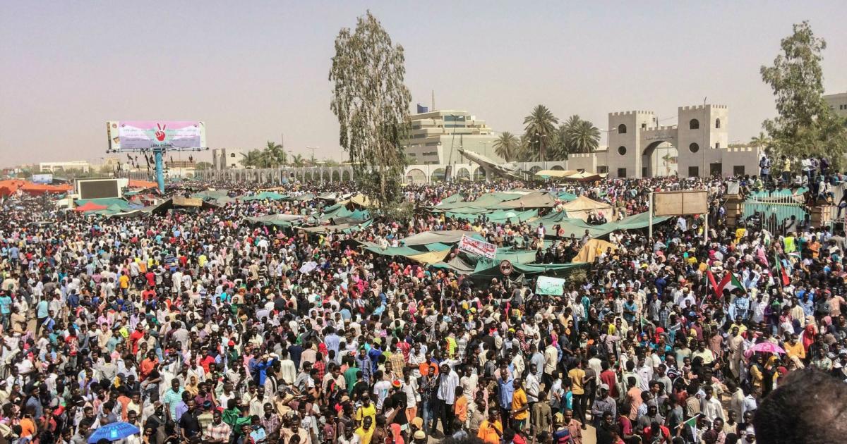 Two weeks after massacre, Sudanese set to reclaim the streets