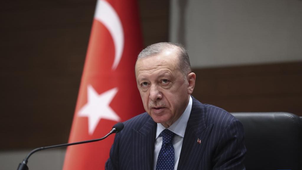 Turkey announces 55% increase in minimum wage, unions call it inadequate and an election stunt