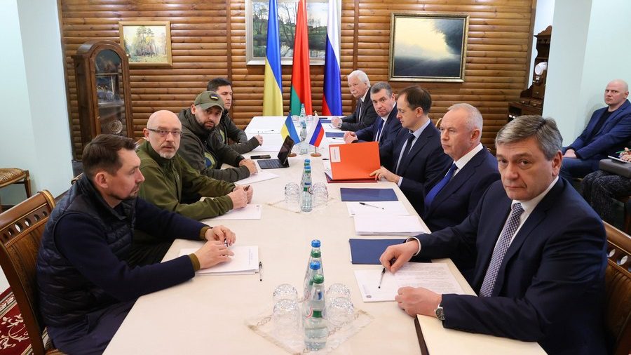 The West must stop blocking negotiations between Ukraine and Russia