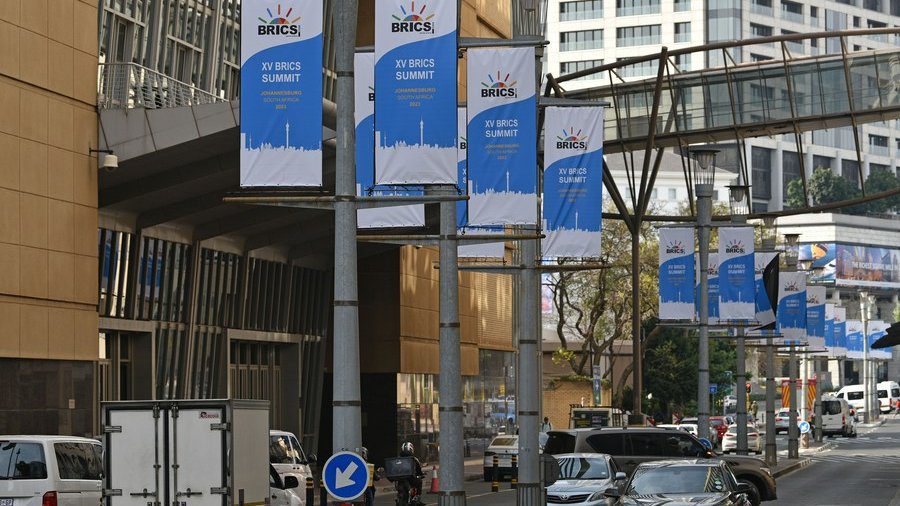 BRICS summit begins with focus on expansion, de-dollarization