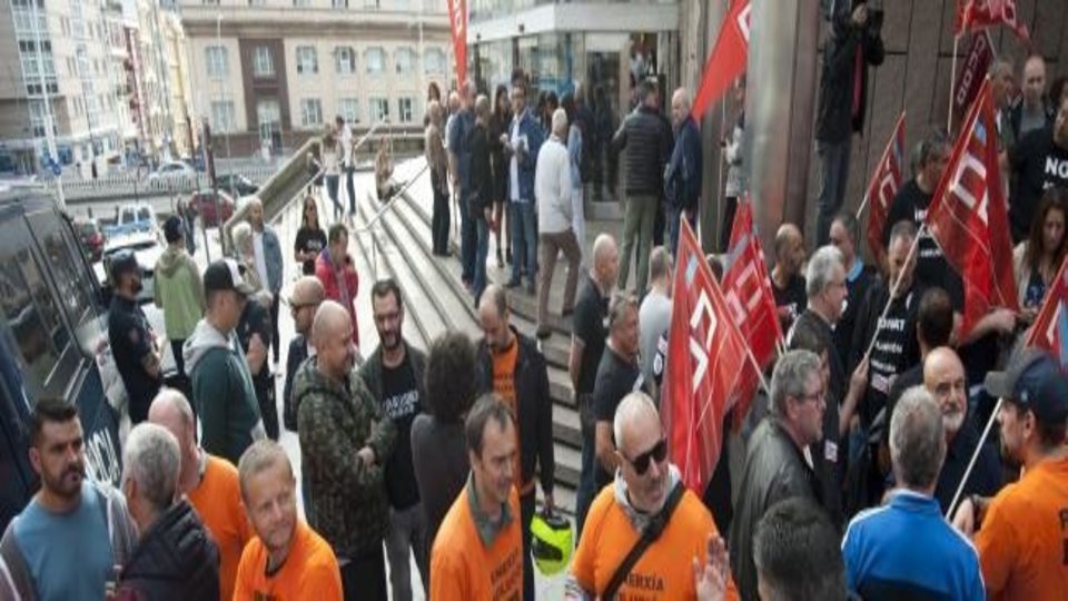 Alcoa workers protest prosecution of trade union activists in Spain