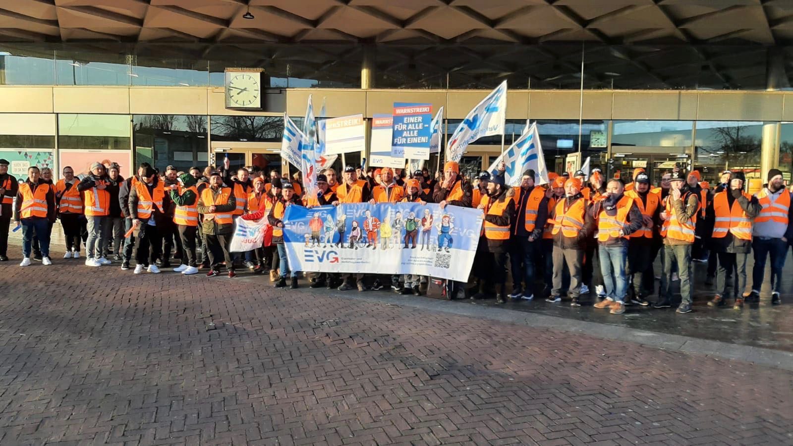 28-03 Workers' Strike - Germany