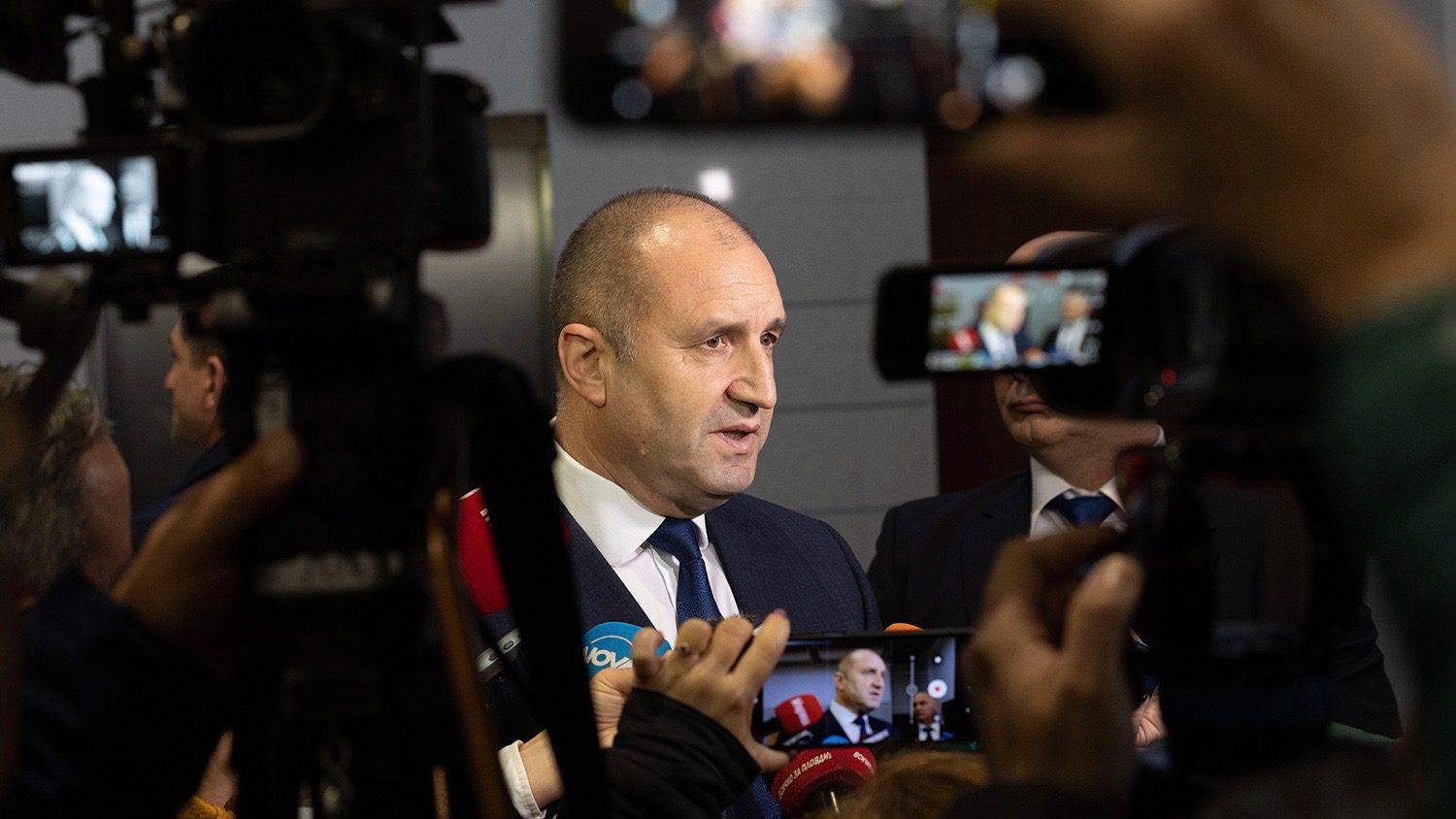 5-04 Bulgaria Elections