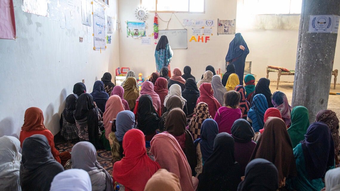 Afghan women banned from NGOs