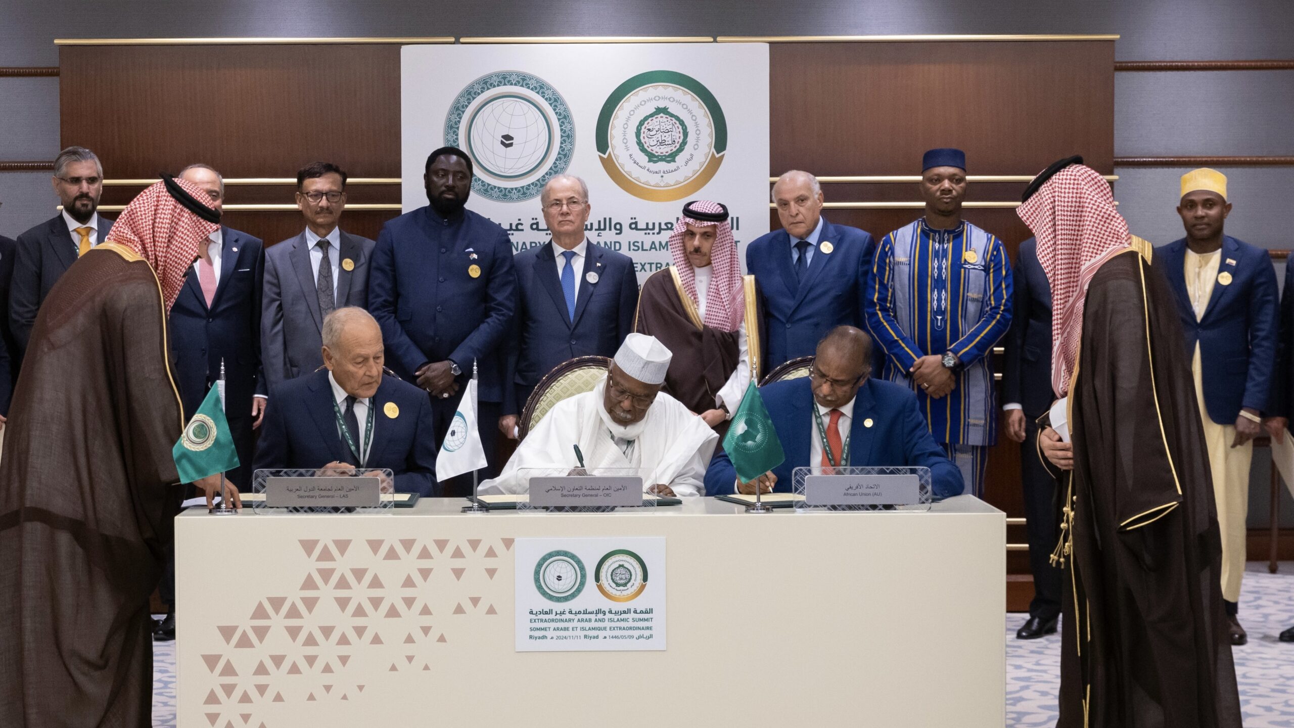Israel’s neighbors call for a ceasefire in Gaza and Lebanon at Arab-Islamic Summit