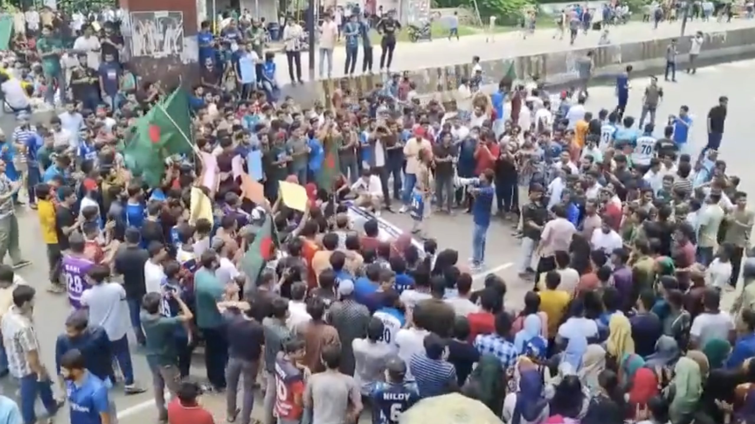 Students in Bangladesh demand reforms to public sector job quota