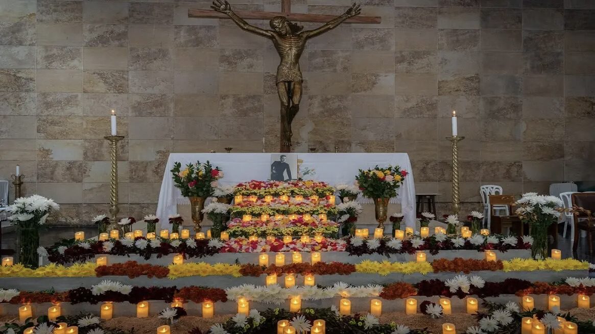 Mass at the UNAL
