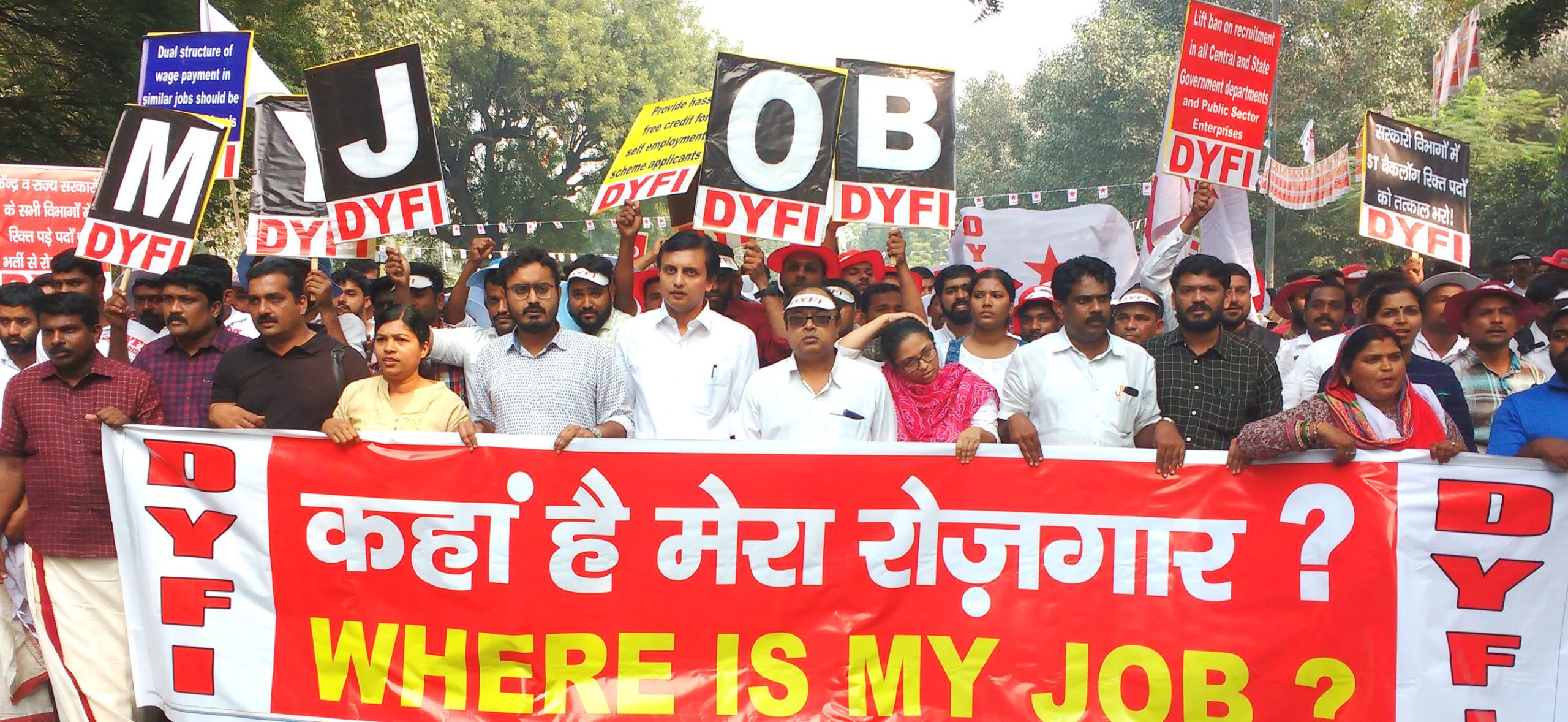 ‘Where is my job’: nearly 10,000 Indian youth march, demanding employment