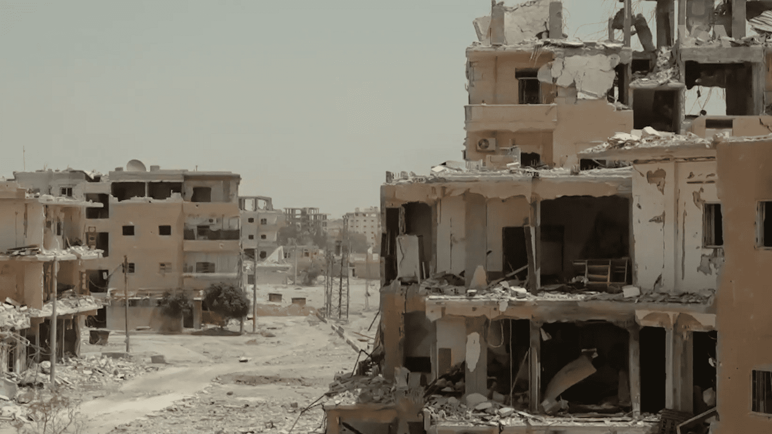 UK imposes fresh round of sanctions on Syrian officials, businessmen