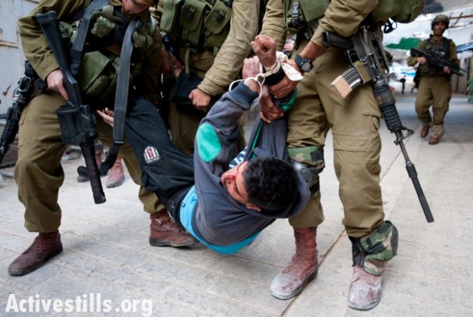 Israel transfers 60 minor Palestinian prisoners to solitary confinement