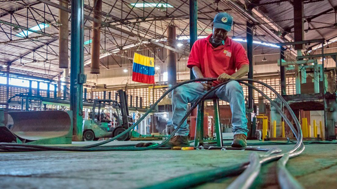 How Venezuela is rebuilding its industrial base, one volunteer at a time