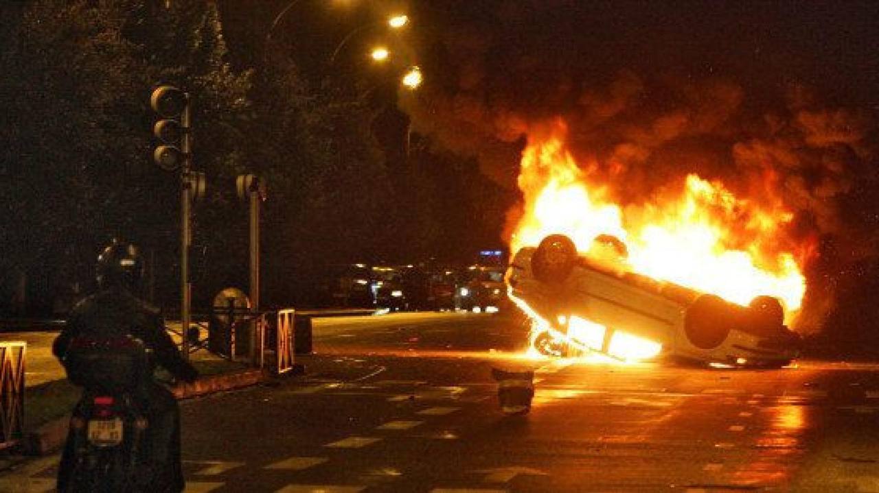 Protests erupt in France following police shooting of teenager