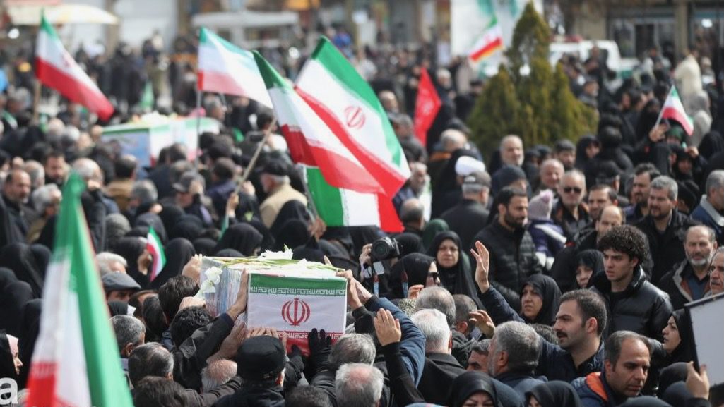 Funeral ceremony in Hamedan under US-Israeli bombardment (1)