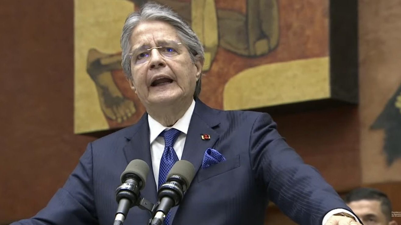 Ecuadorian President Guillermo Lasso dissolves parliament through “cross death” mechanism
