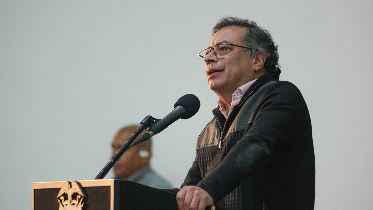 Gustavo Petro warns that CNE investigation into campaign financing is part of coup plot