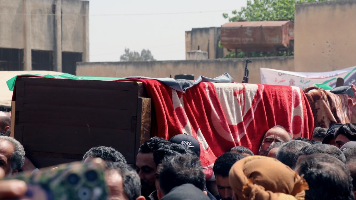 Israel massacres nine Syrians in Daraa before dropping warning leaflets