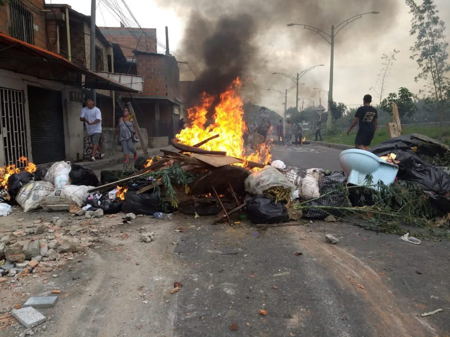 Security forces attack victims of fire seeking dignified housing
