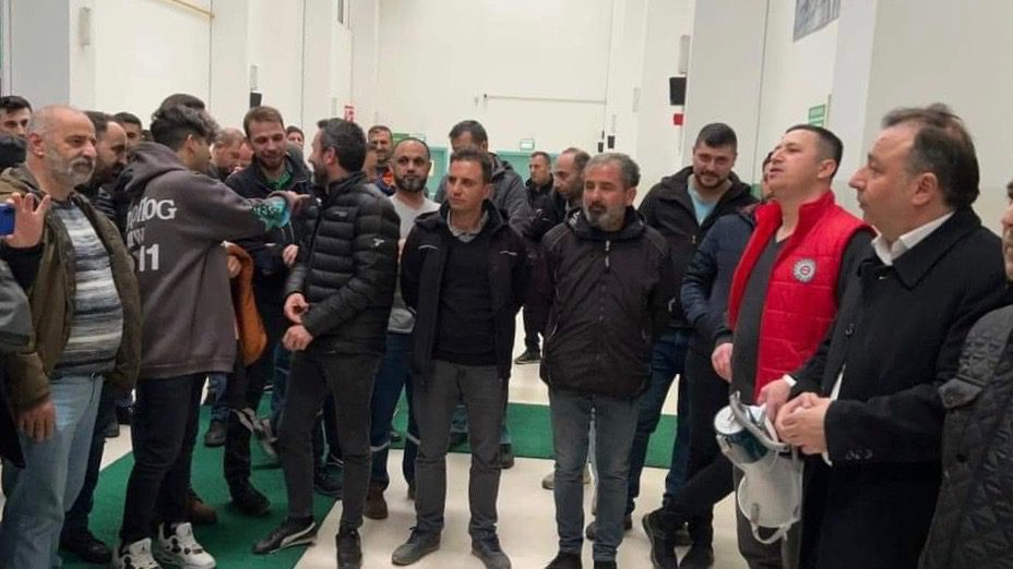 Metal workers strike Turkey