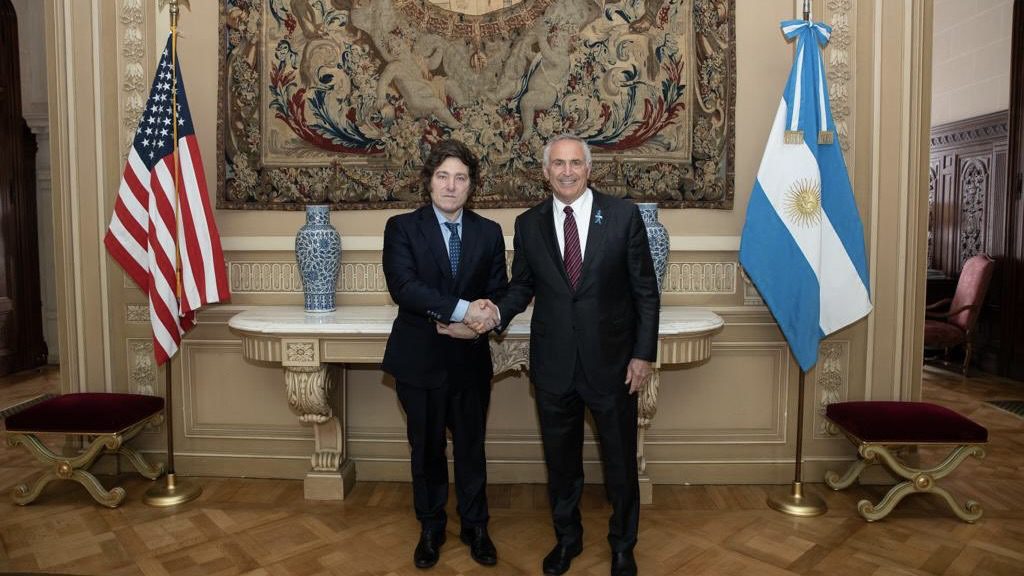 Argentine diplomats expelled from Colombia following explosive comments by Milei
