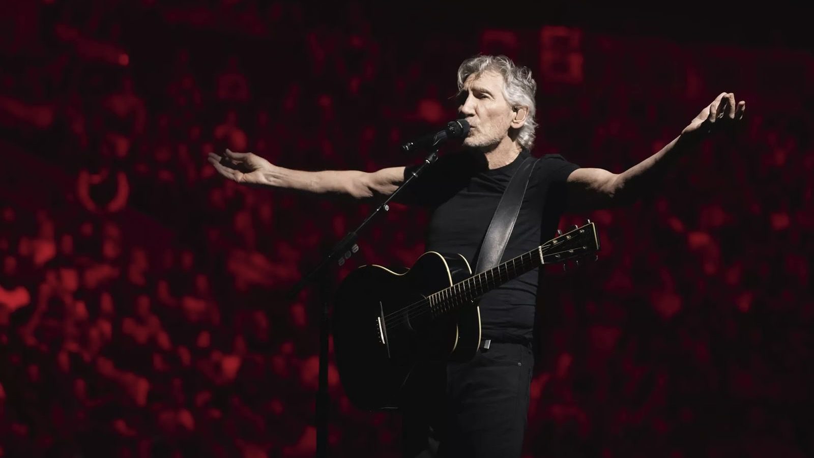 ¿Hay algún paranoico en el Estadio esta noche? Dos noches en Santiago con Roger Waters