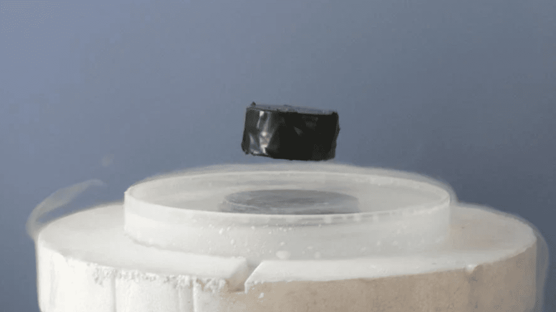 Martian water might have flowed longer than thought earlier
