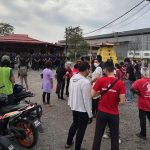Protest outside the police station demands release of detained leaders and residents