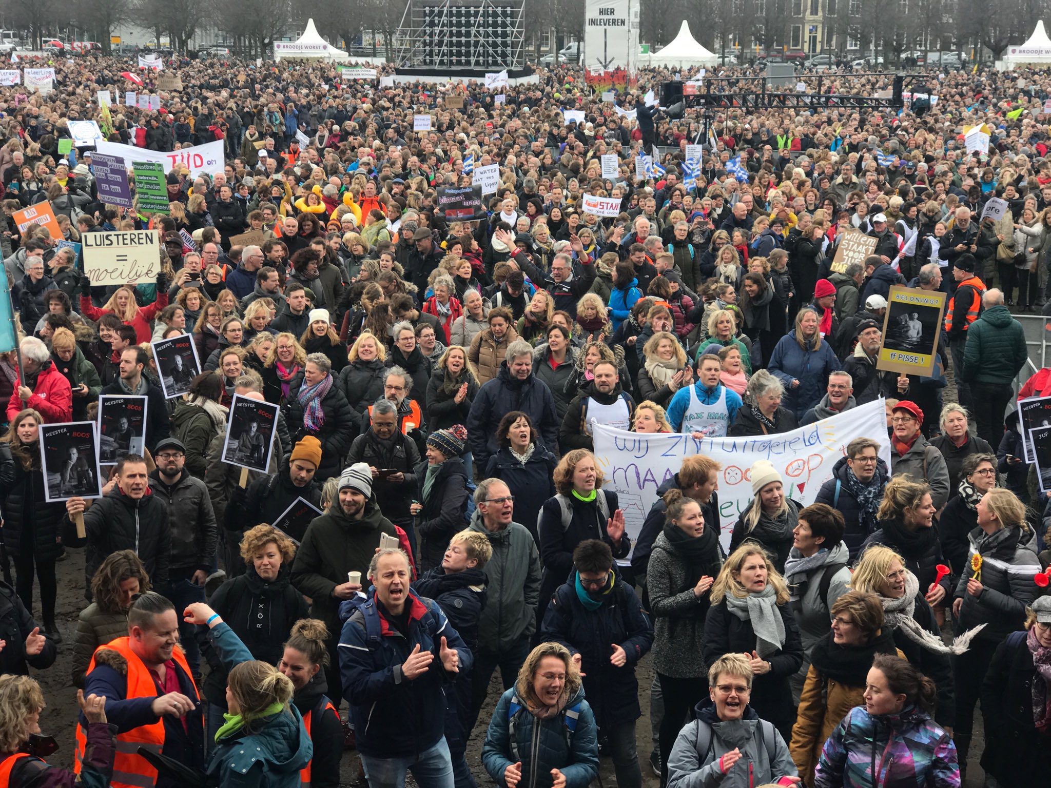 Teachers march in the Netherlands, seeking investment in education, higher wages