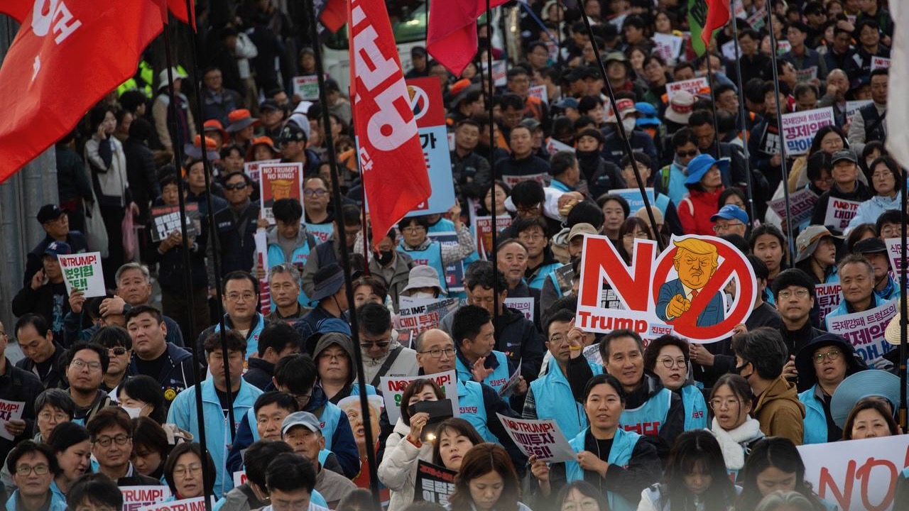mass protest in South Korea against Trump visit