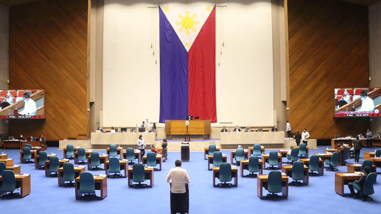 Philippines congressional committee approves amendment to open up key sectors to foreign capital