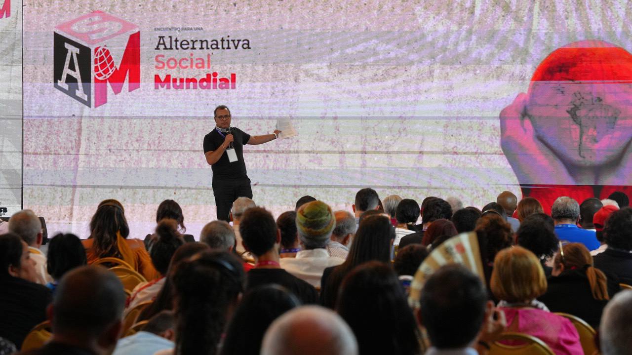 Vijay Prashad: “Socialism or ruin”
