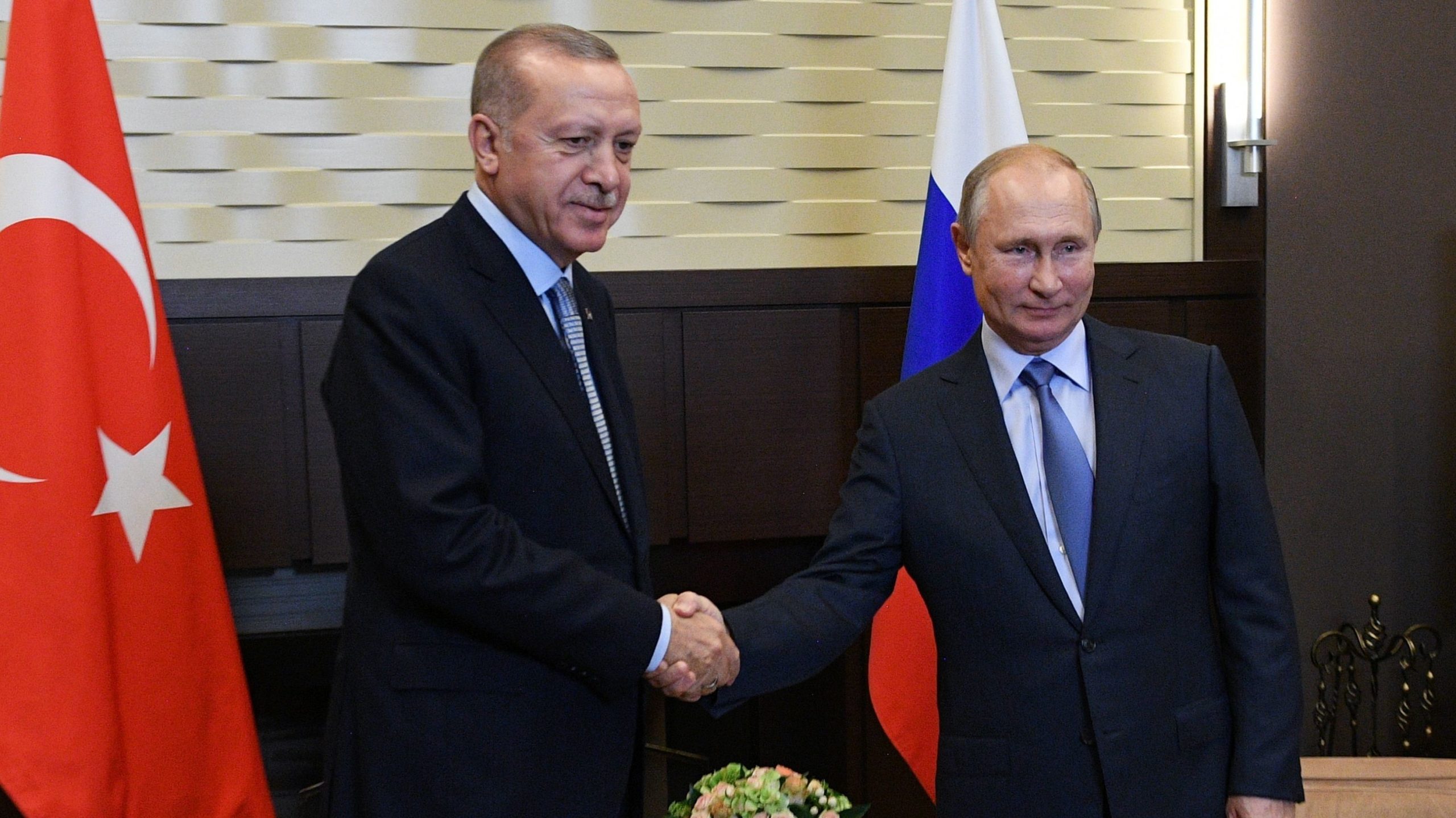 Turkey halts offensive in northeast Syria after deal with Russia