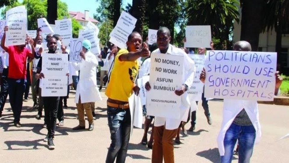 Zimbabwe doctors strike