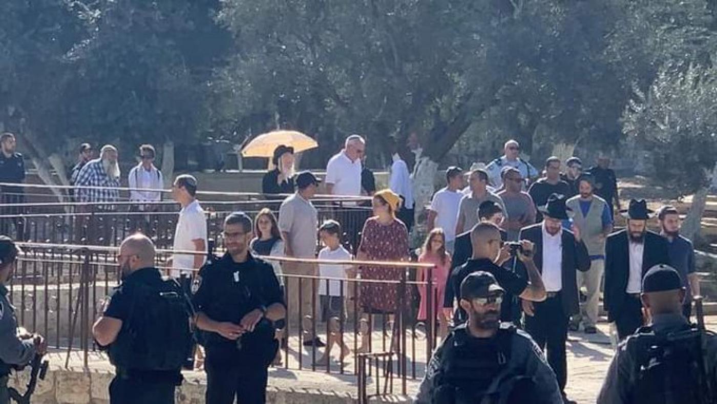 Hundreds of Jewish settlers storm Al-Aqsa compound on Yom Kippur