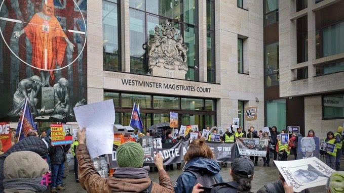 Assange will not get a fair trial in US, says Pentagon Papers publisher in testimony