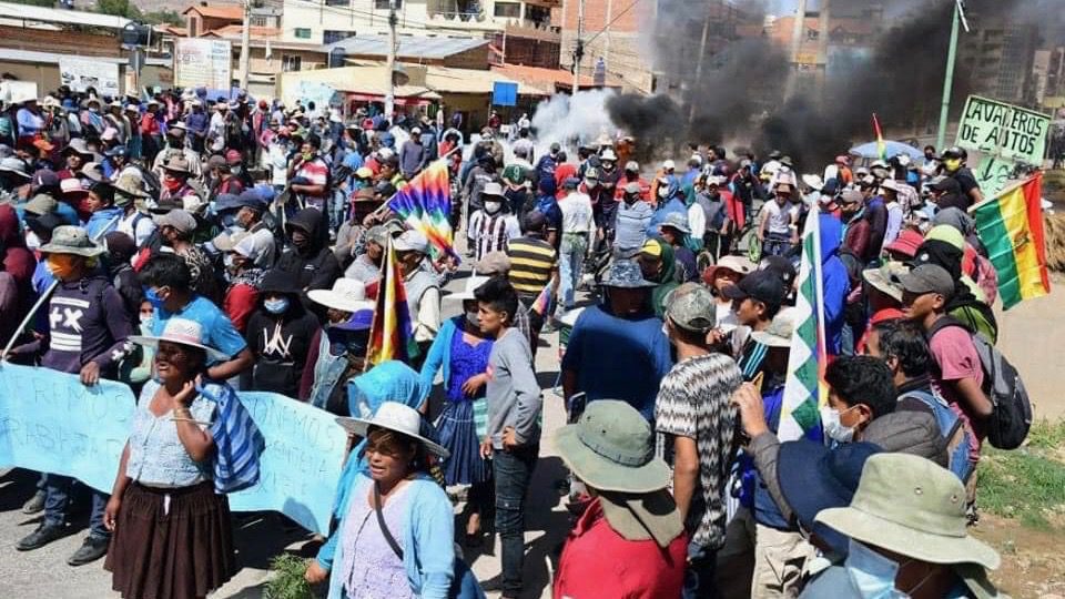 Bolivians continue their struggle against the coup regime