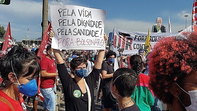 Brazil leads 2021 COVID-19 death toll worldwide. Number of victims nears 490k