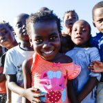 centenas-de-crianas-vivem-em-acampamento-em-beira-moambique-foto-rafael-stedile_46709440695_o - BT News