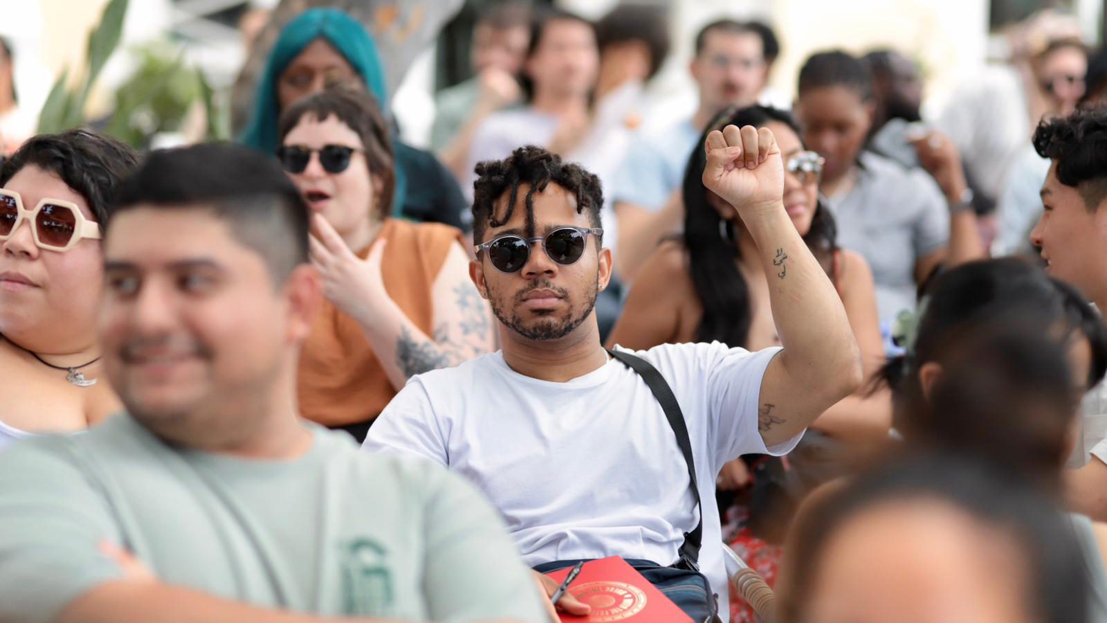 Jóvenes de EE.UU. viajan a Cuba y rompen el cerco
