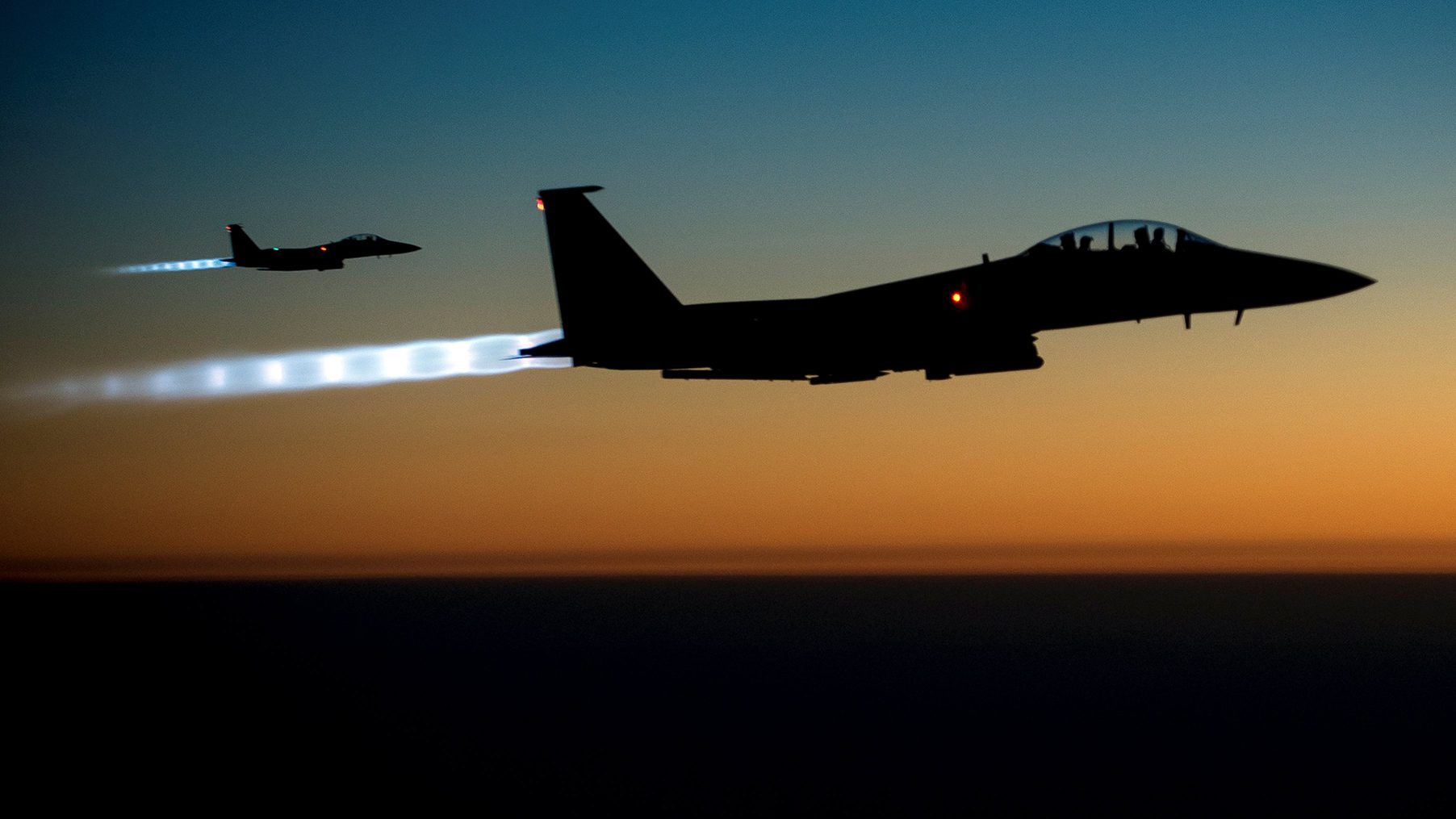 In major escalation, US bombs Iraq and Syria