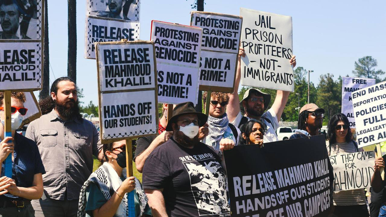 Defying attempts at isolation, activists call for students’ release outside ICE detention center in rural Louisiana
