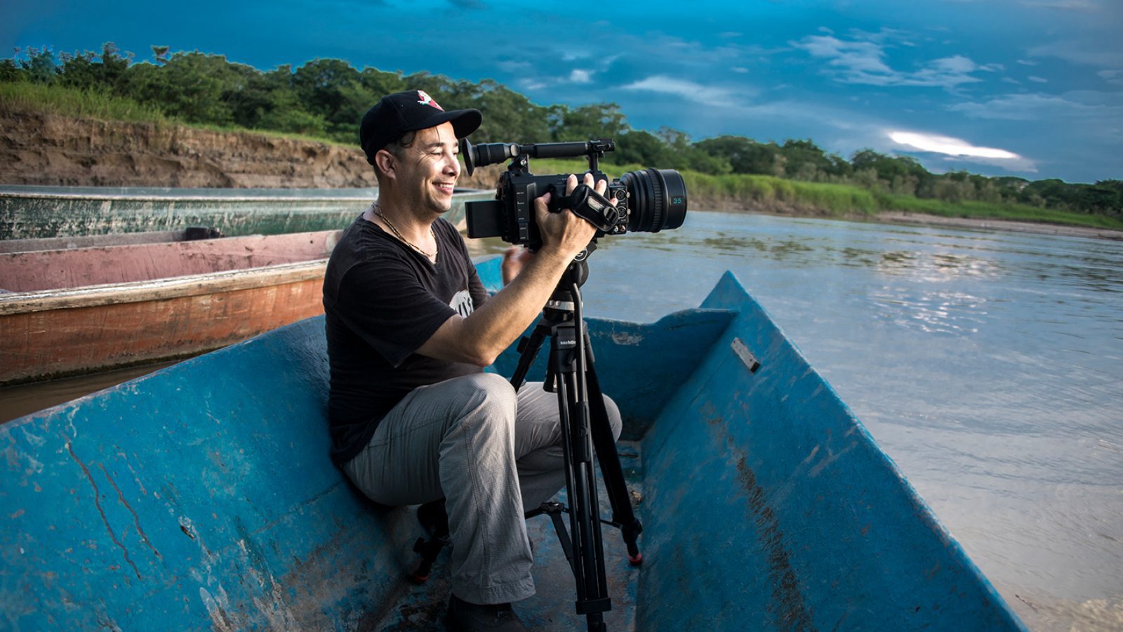 Colombian filmmaker Mauricio Lezama assassinated