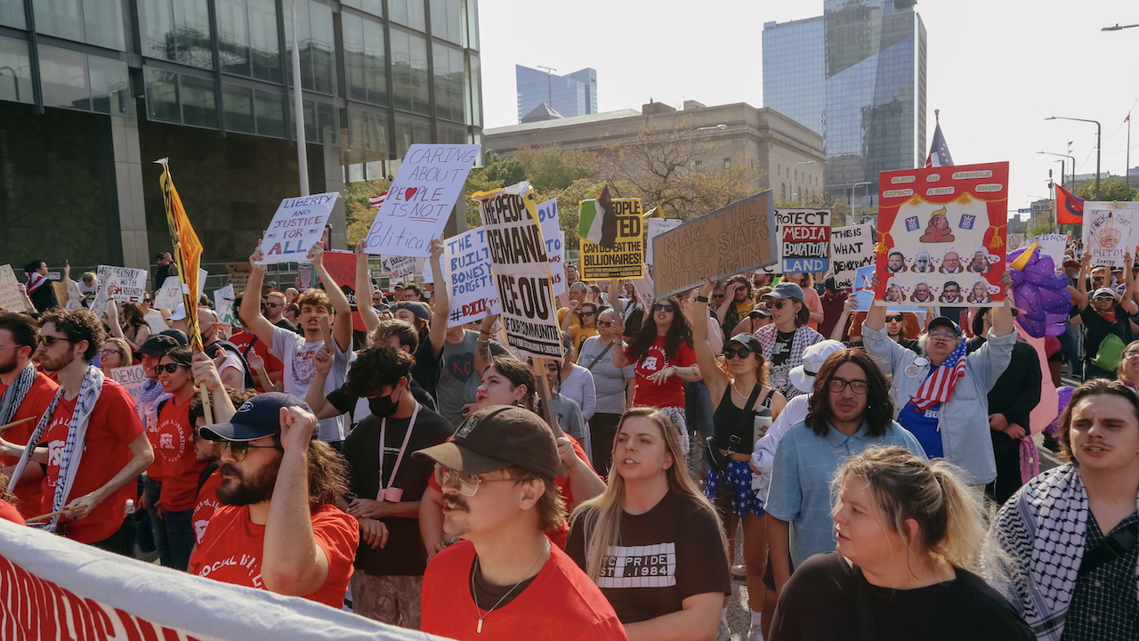 7 million took to the streets across United States for “No Kings” protests