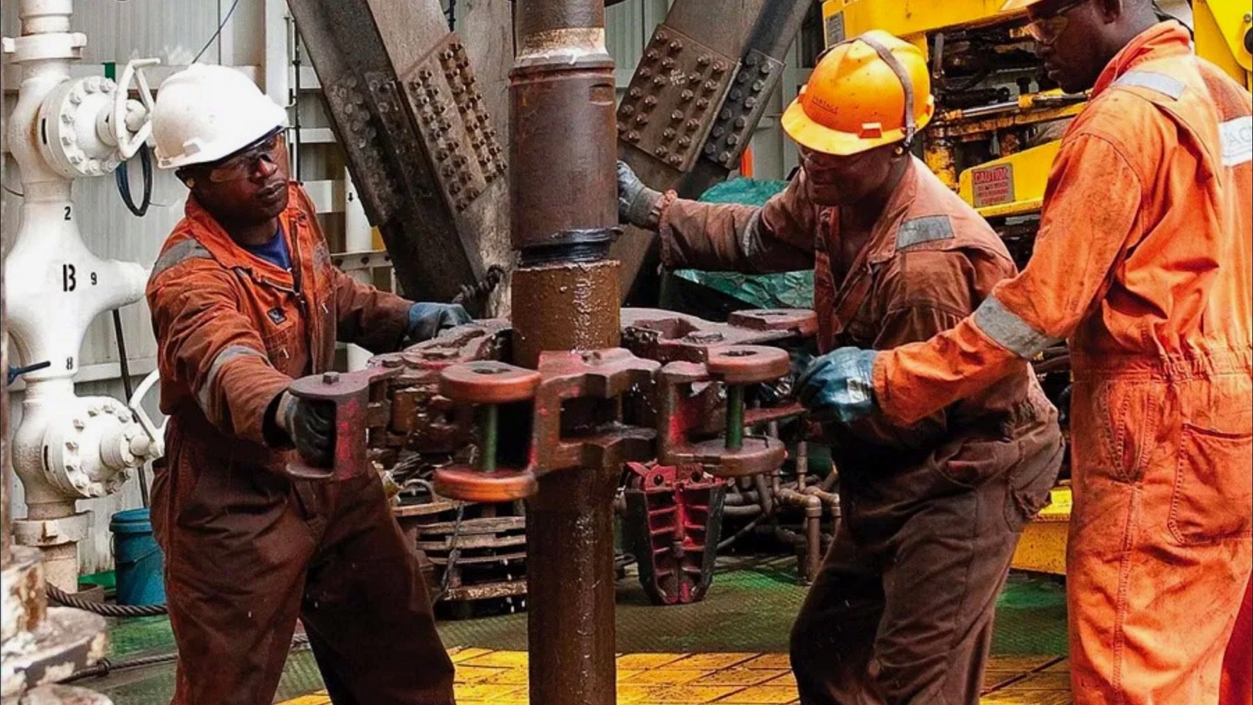 Oil workers in Nigeria strike over withheld salaries