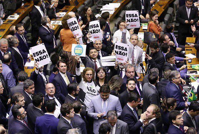 “Funds for votes”: Brazil’s lower house passes pension overhaul in first-round vote