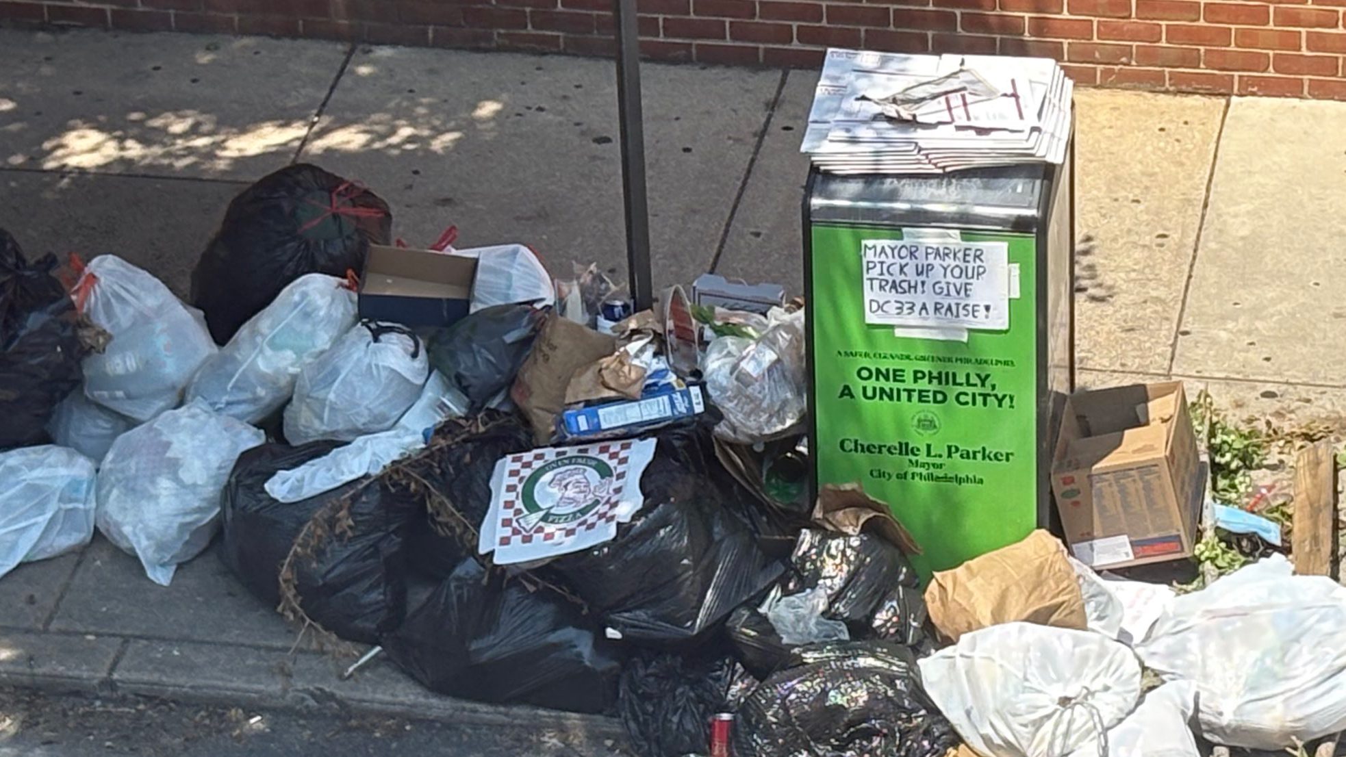 “Philadelphia Works Because We Do”: One week into strike, Philly city workers flex collective power