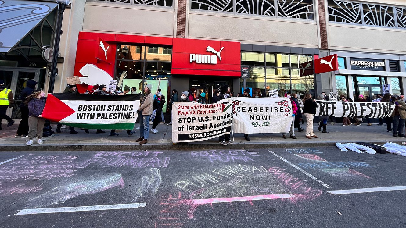 Puma drops Israel